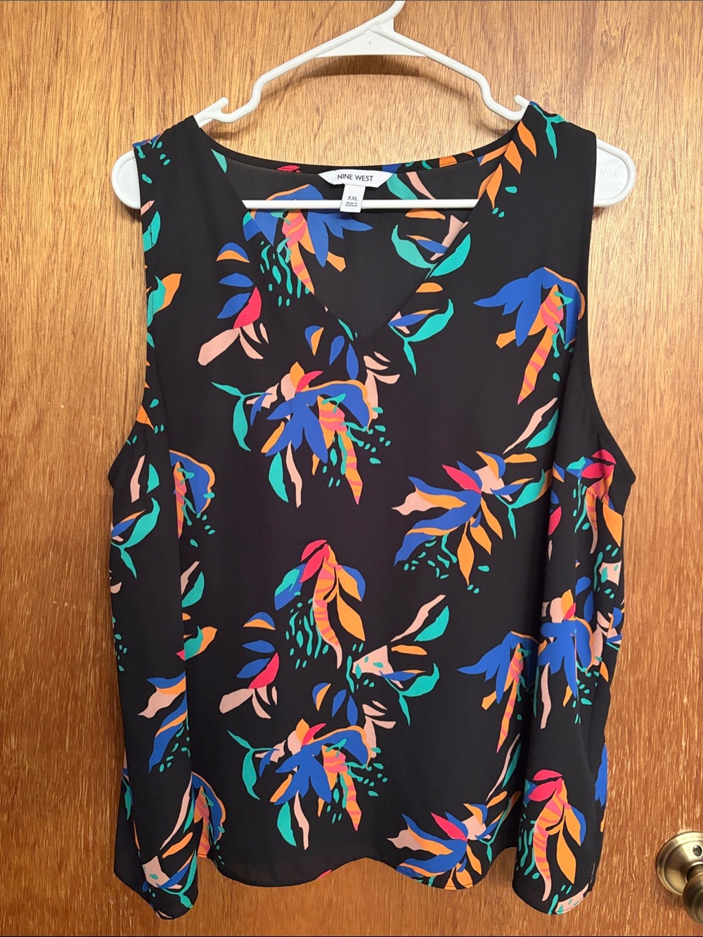Nine West Black Floral-Print Sleeveless Camisole